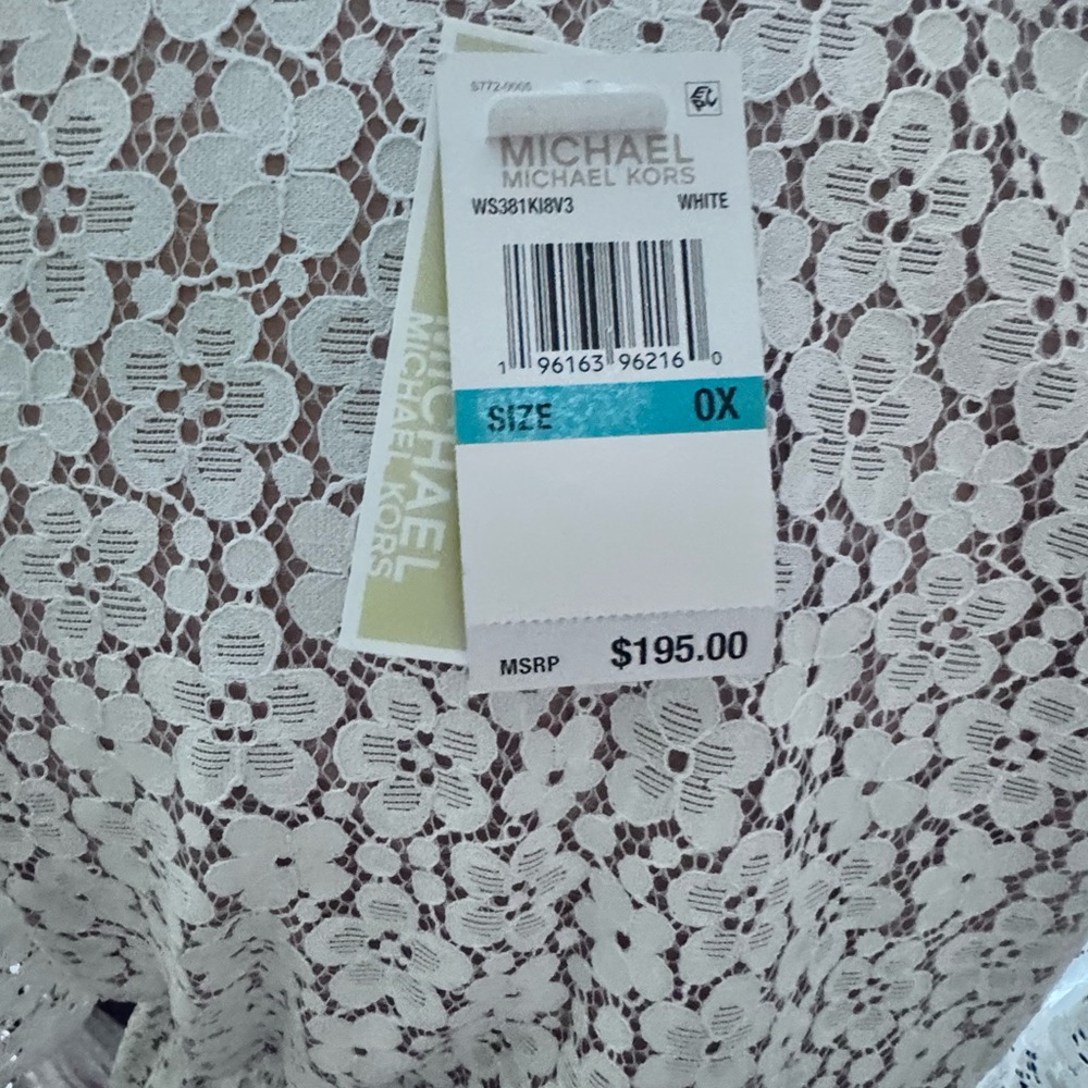 Michael Kors Dress 🤍❤️ - Picture 4 of 5